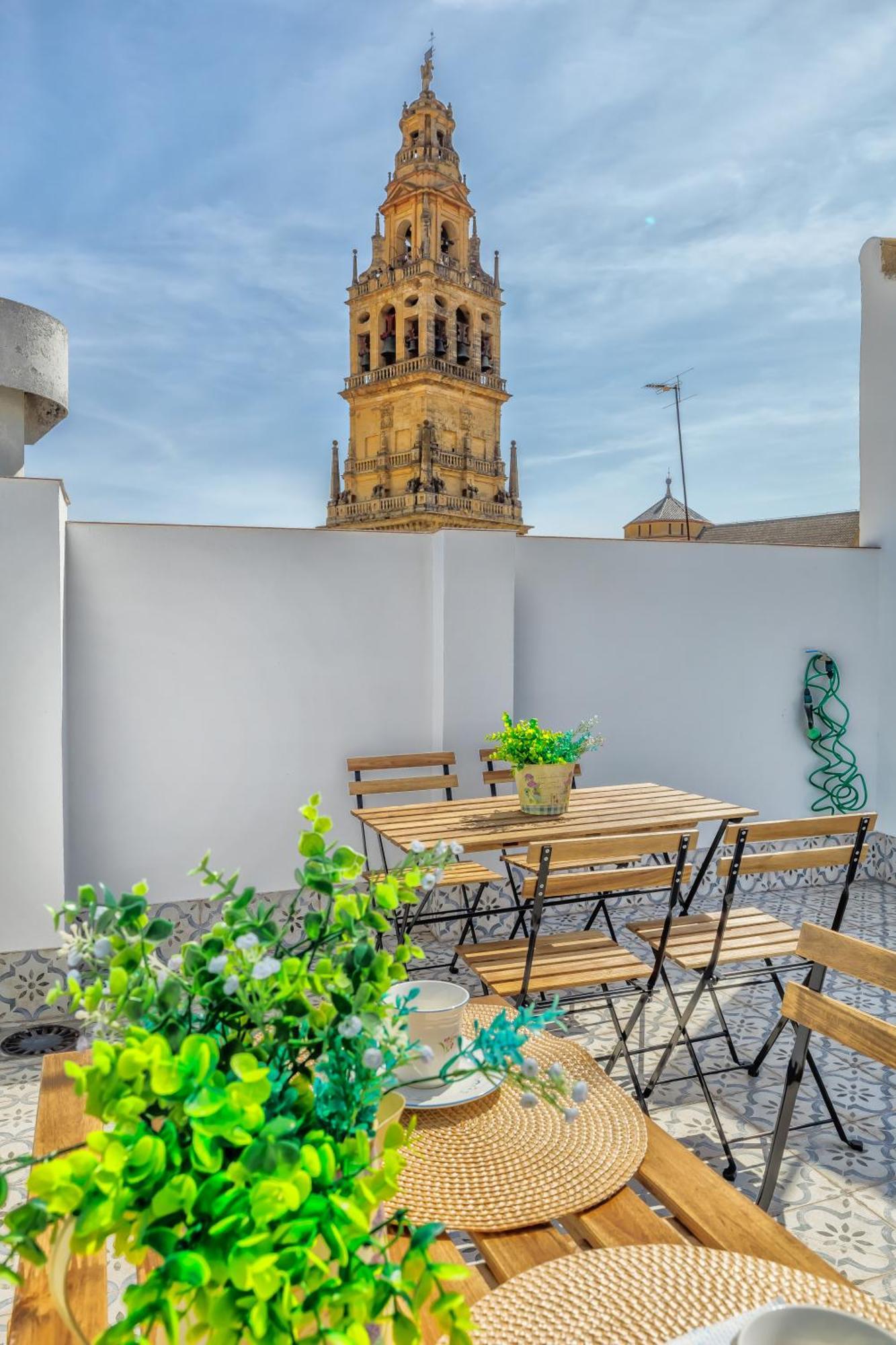 Apartamentos Deanes & Casco Historico コルドバ エクステリア 写真