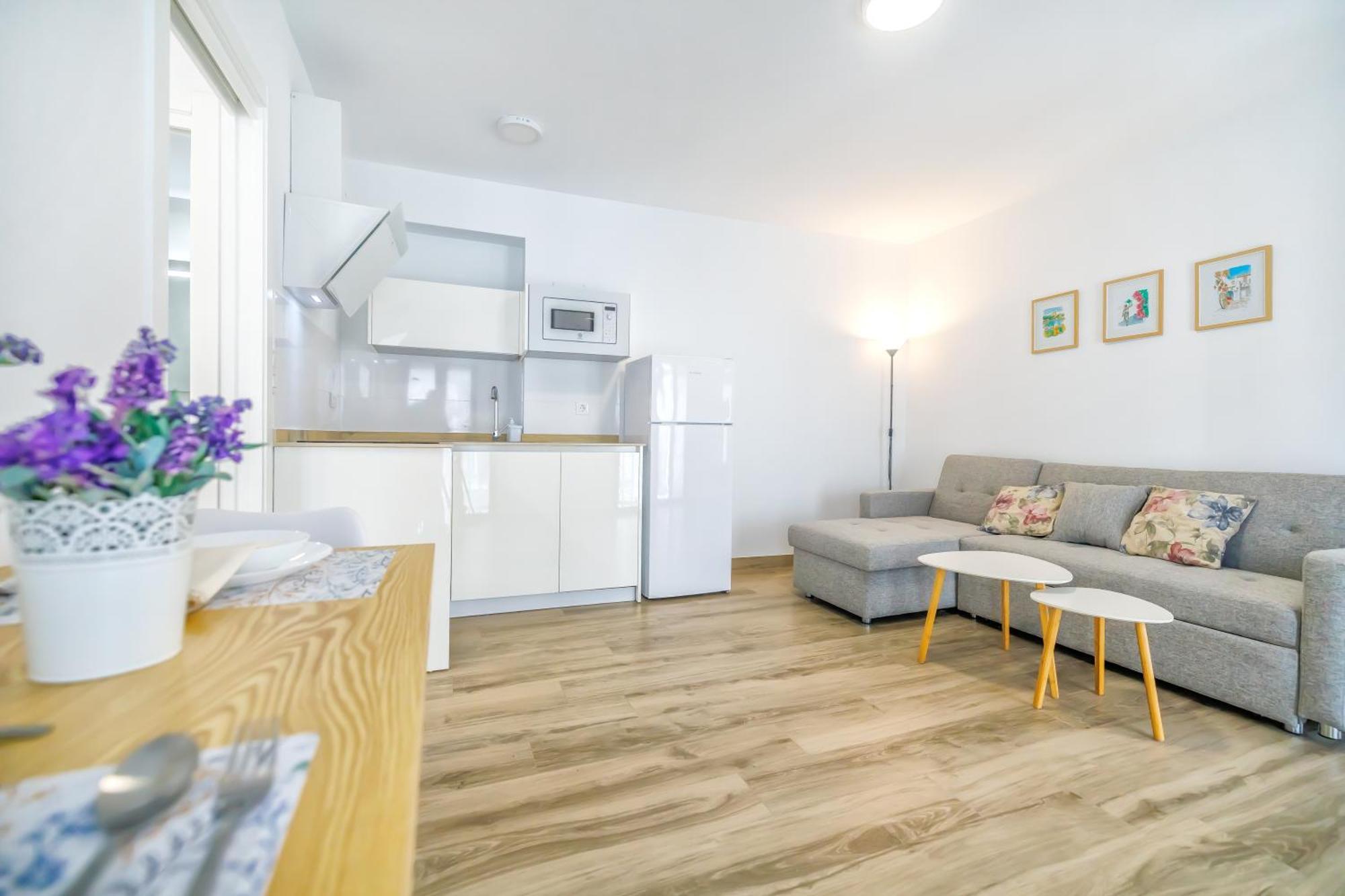 Apartamentos Deanes & Casco Historico コルドバ エクステリア 写真